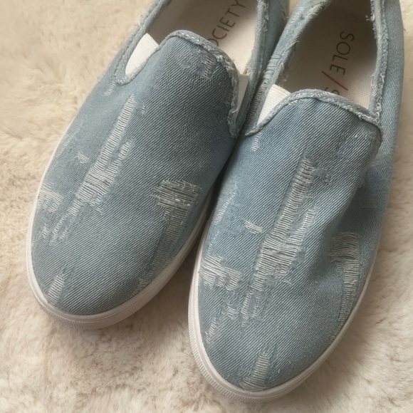 Sole Society So Keke Denim Platform Slip On Sneakers 10 - Picture 3 of 9
